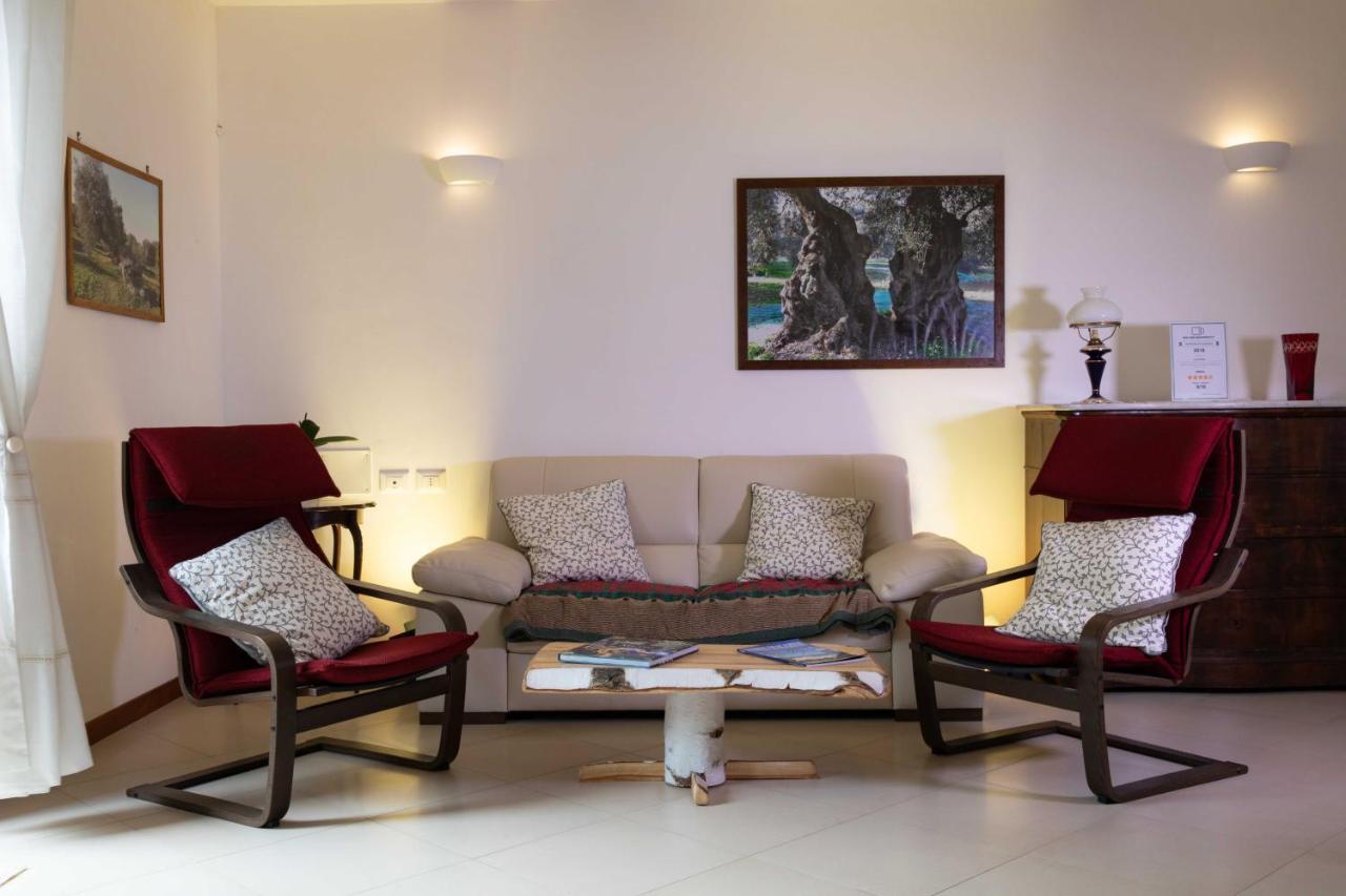 B&B La Stradella ออสตูนี ภายนอก รูปภาพ