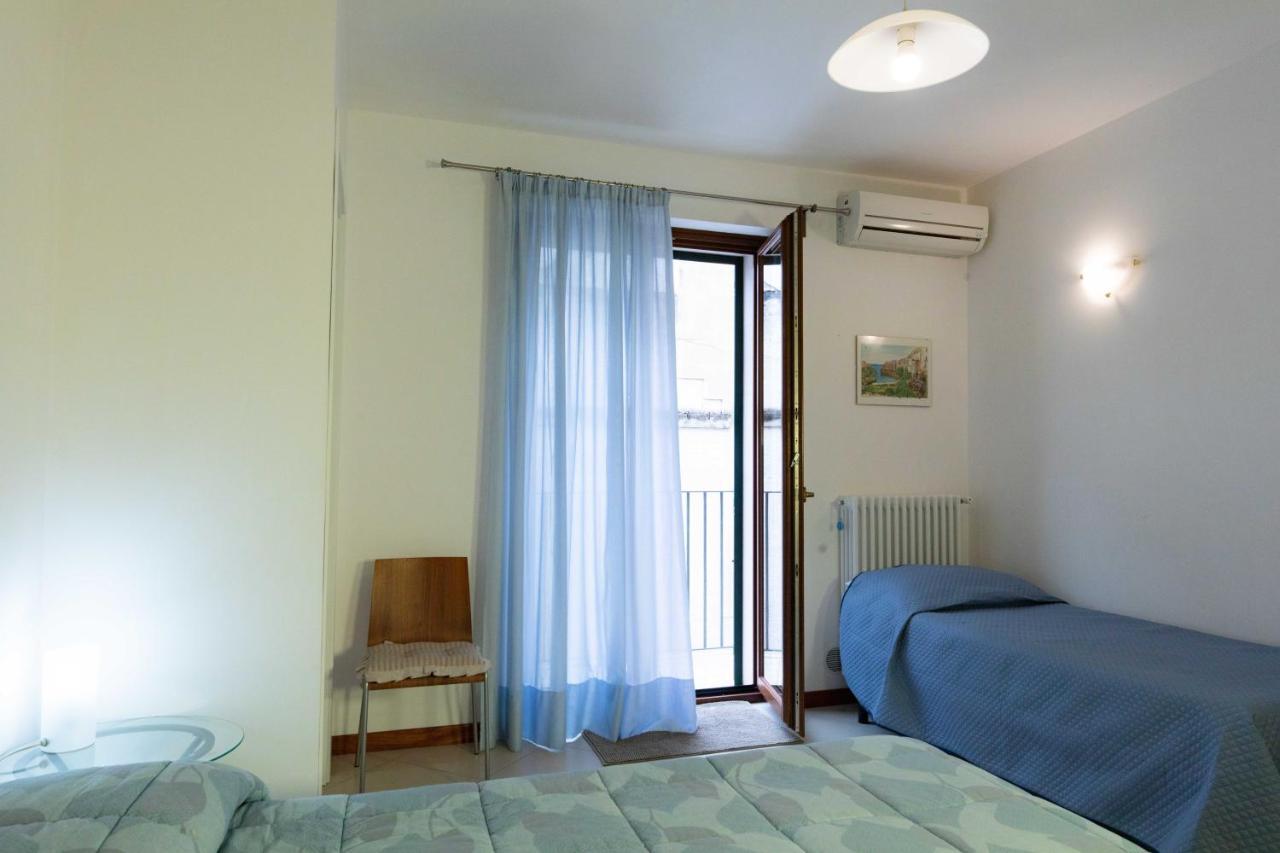 B&B La Stradella ออสตูนี ภายนอก รูปภาพ